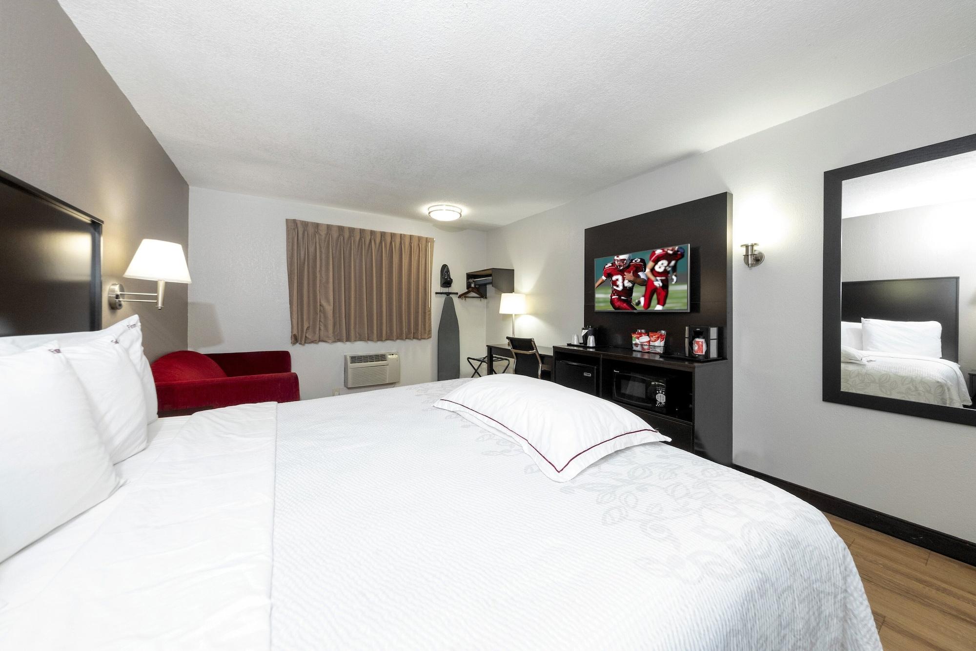 Red Roof Inn Plus+ Huntsville Extérieur photo