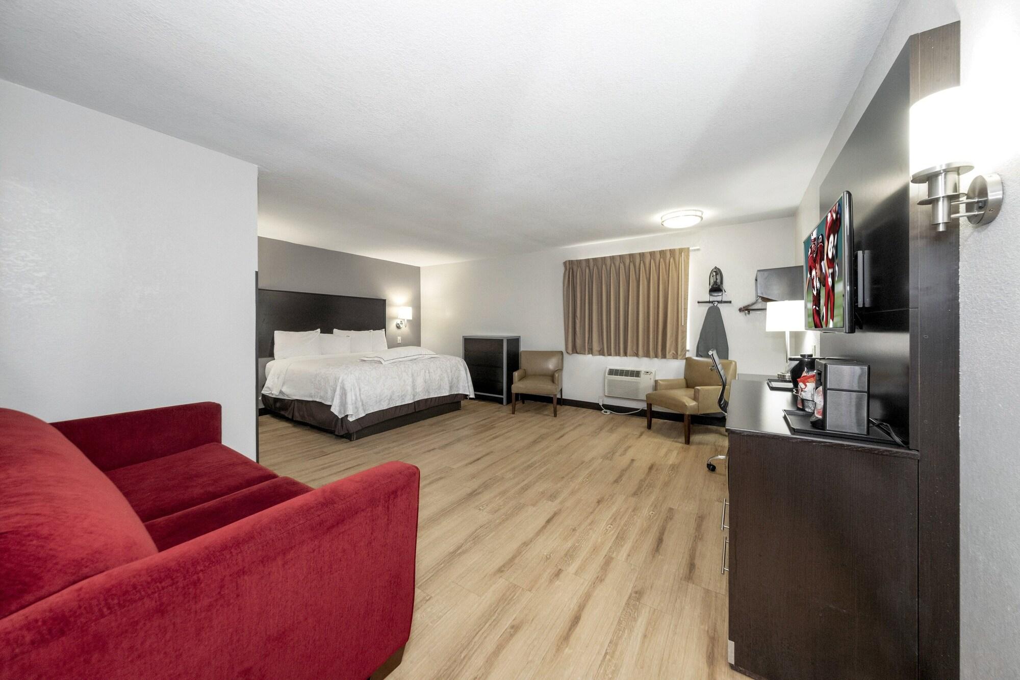 Red Roof Inn Plus+ Huntsville Extérieur photo