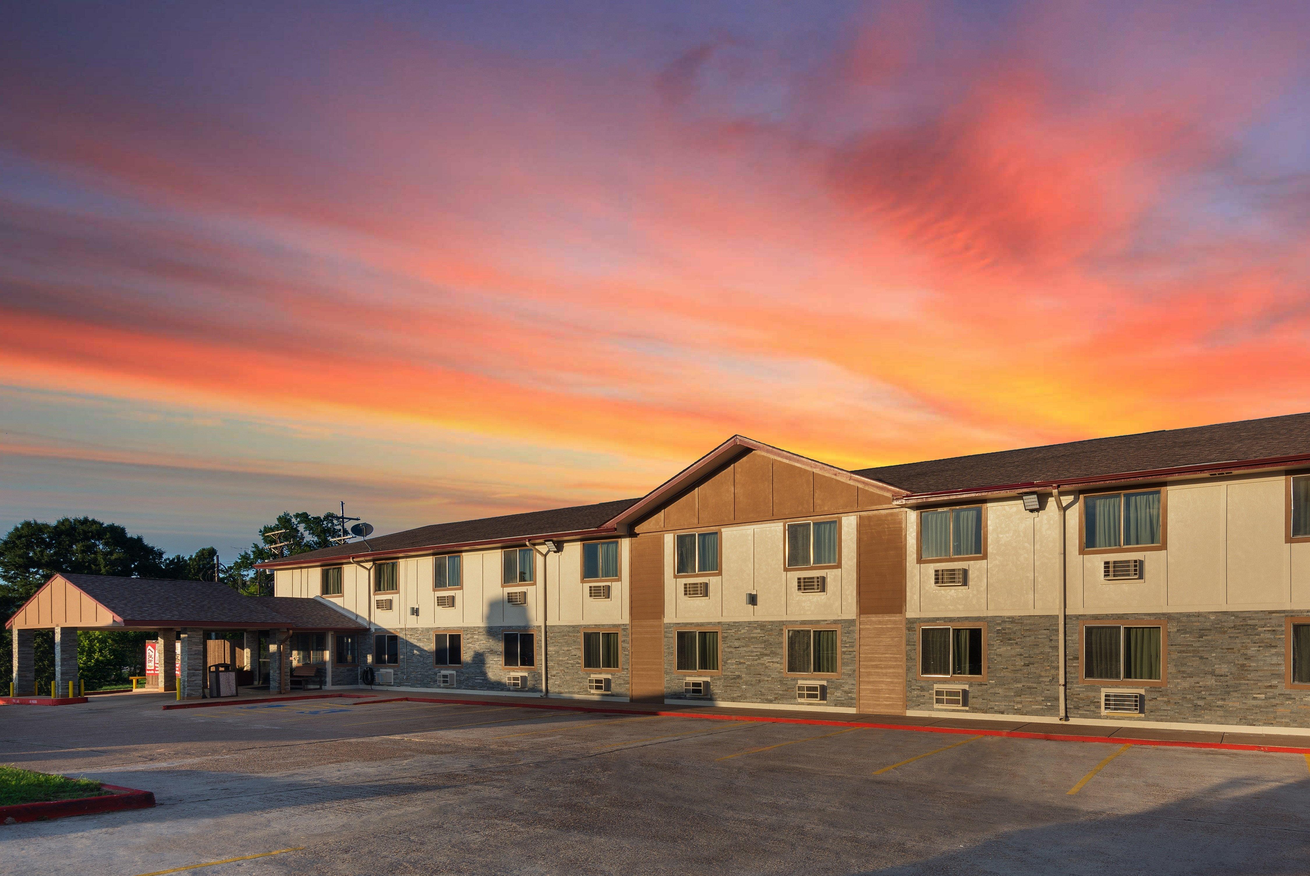 Red Roof Inn Plus+ Huntsville Extérieur photo
